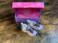 Rare light up skates  little