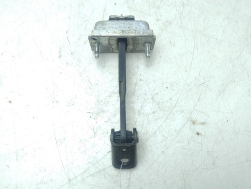 1641573 door retainer 9343954