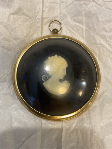 Lady cameo from the - cameo,