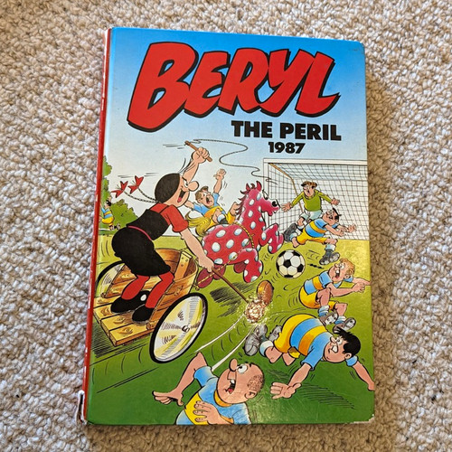 Beryl the peril book 1987 - book,