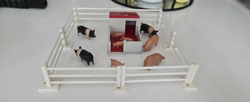 Britains farm pig sty with - britains,
