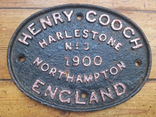Vintage cast iron makers - cast,