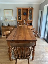 Vintage pine farmhouse table and 6 chairs 