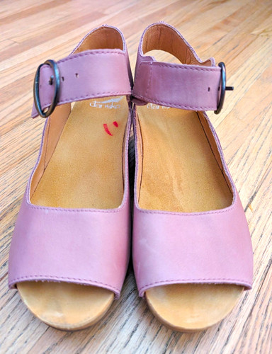 Dansko purple leather strappy - dansko,