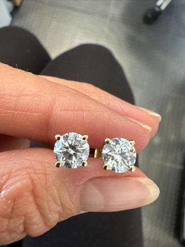 Stunning pair lab created - stunning,