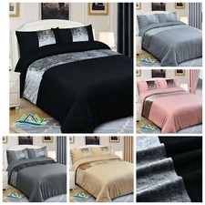Crushed Velvet Panel Duvet
