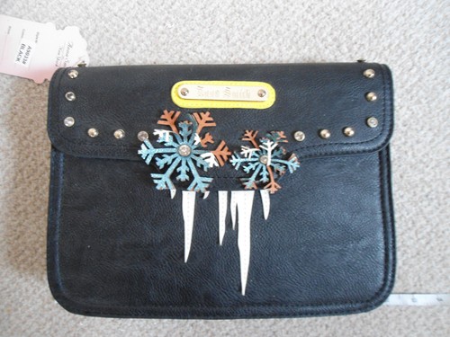 Anna smith snowflake shoulder - anna,