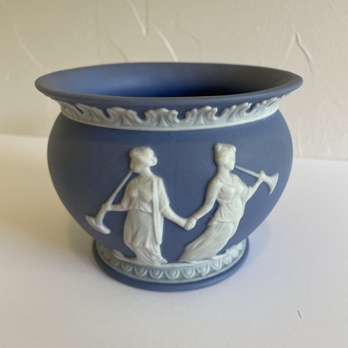 Wedgwood blue jasperware - wedgwood,