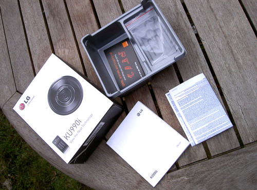 Ku990i smartphone box - lg,