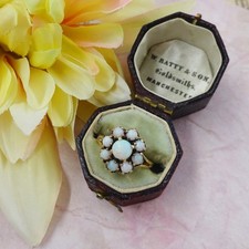 Vintage 9ct gold Opal floral cluster ring, UK size J