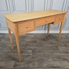 Contemporary Dressing Console