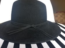 Fedora Designer ladies hat by Alison Tod Never worn excellent condition with box