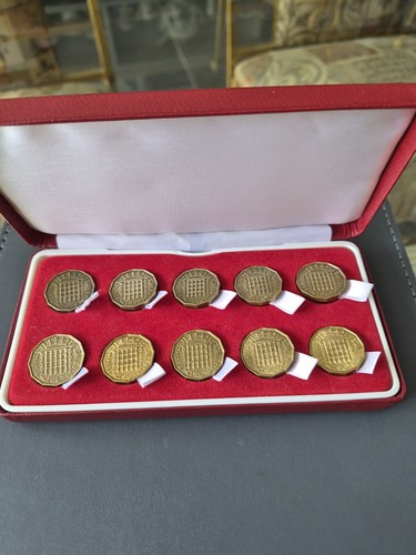 Threepence coins x10 red - threepence,