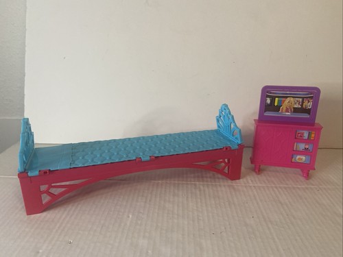 2011 barbie beach house - barbie,