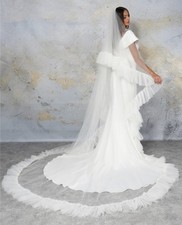 Richard Designs Wide Ruffle