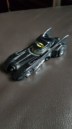 Batmobile ertl 1989 die - batmobile, cast