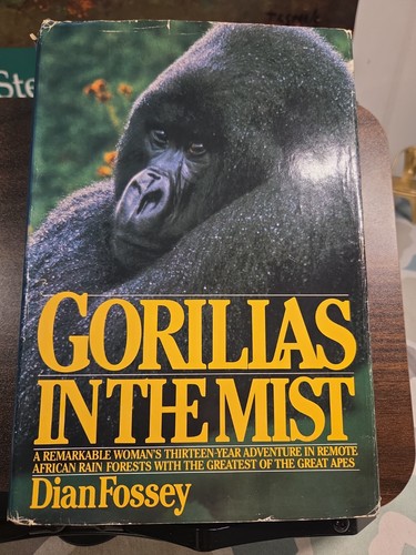Gorillas the mist by - ,