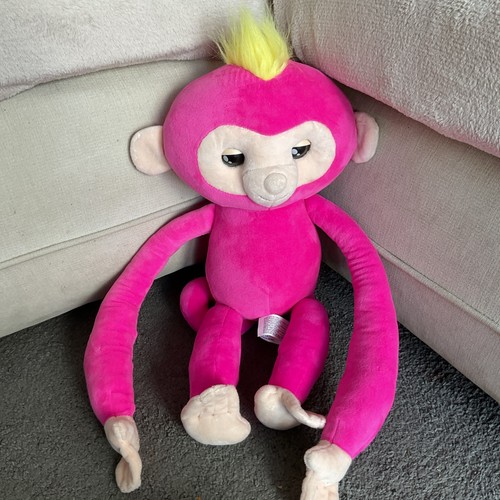 Wowwee fingerlings hugs bella - wowwee,