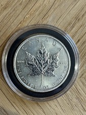 2011 Canada Maple Leaf 1oz .9999 Fine Silver Bullion Coin