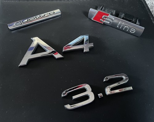 Audi badges s line - badges,,