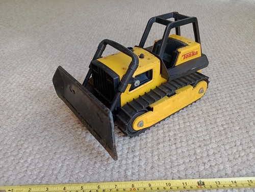 Tonka mighty bulldozer - bulldozer, tin