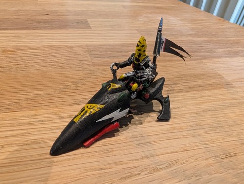 Eldar jetbike painted - q,