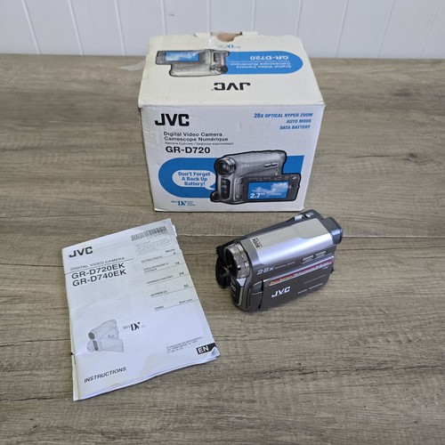 Jvc d720 camcorder 28x - jvc, gr-d720