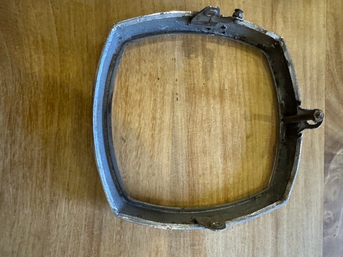 Honda c72 c77 headlight bezel - honda,