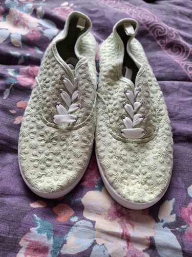 Ladies pumps - ladies,
