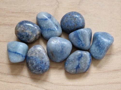 Dumortierite mm - dumortierite, 20-30