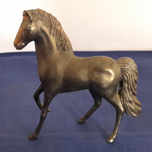 Metal horse statue vintage - metal,