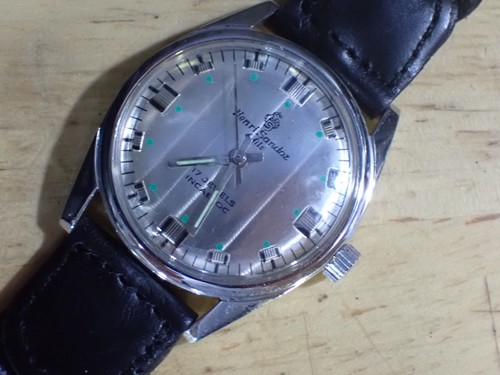 Henri sandoz jewel - henri, 17