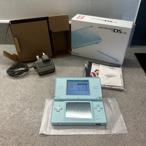 Nintendo lite handheld - nintendo, ds