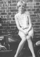 SUSANNAH YORK POSTCARDS ALL