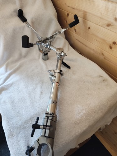 Snare holder for drum - holder,