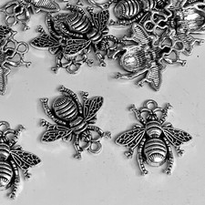 Tibetan Silver Bee Charms Honey Bee Wasp 21mm x 20mm 10pcs C591