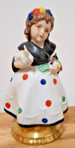 Art deco figurine - , of