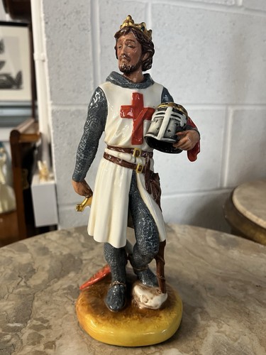 Royal doulton figurine - doulton,