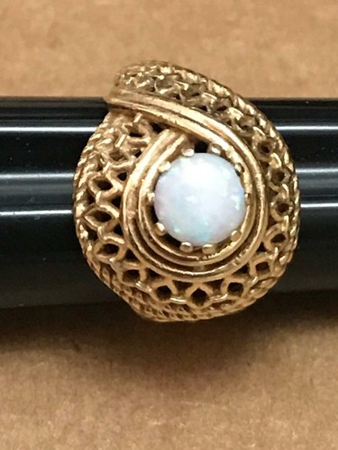 14k yellow gold - yellow, opal