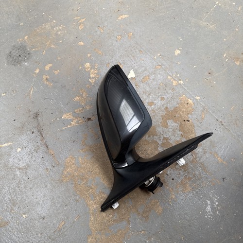 Bmw series f10 - 5, wing