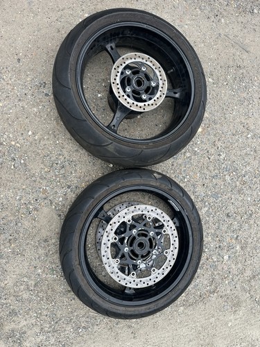 Suzuki gsxr 600 750 k7 - 600,