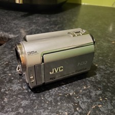 JVC EVERIO GZ-E10SE Camcorder Video Camera with Charger