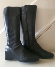 Clarks Size 8D Black Leather