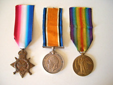 WORLD WAR I - 3 GENUINE MEDALS & RIBBONS - 1914-15 STAR , WAR & VICTORY MEDALS .