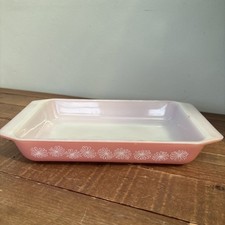 Vintage Pyrex pink Daisy