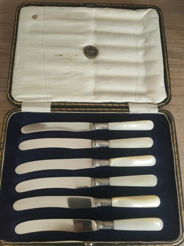 Boxed vintage style - ,