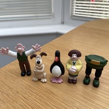 Wallace & Gromit mini figures bundle: Wrong Trousers Close Shave Feathers McGraw