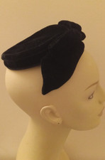 Original Chapeaux Louise Black Velvet Cocktail Hat Vintage