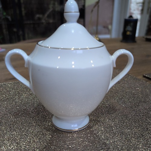 Vintage wedgwood signet gold - vintage,