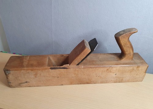 Vintage wooden jack plane - 17",